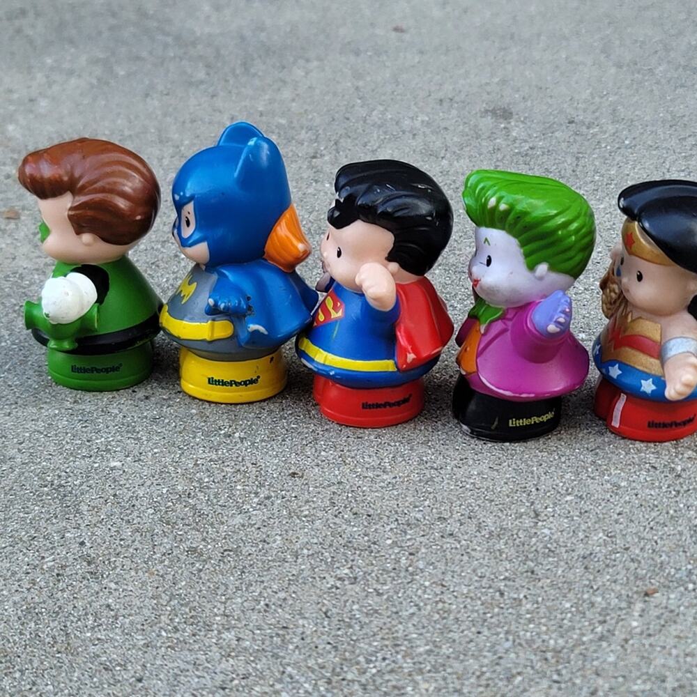 Fisher Price Little People DC Superheroes Toy Bundle - Picture 5 of 7
